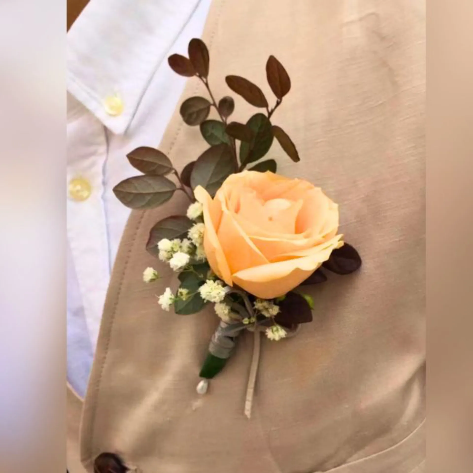 Rosy Breeze Corsage