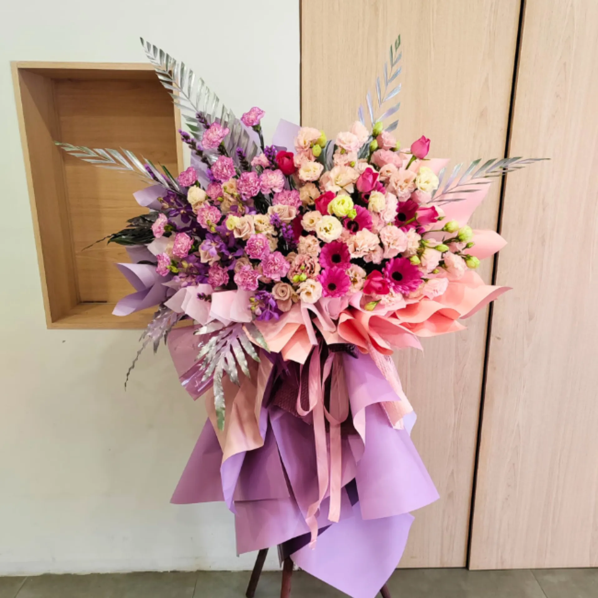 Blossom Harmony Stand