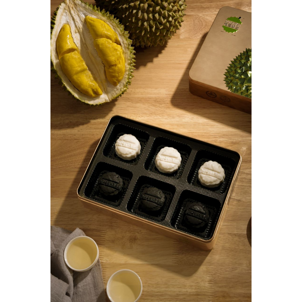 DurianMan Moon Cake Exclusive Box (Musang King 3pcs + Black Thorn 3pcs) — photo 2