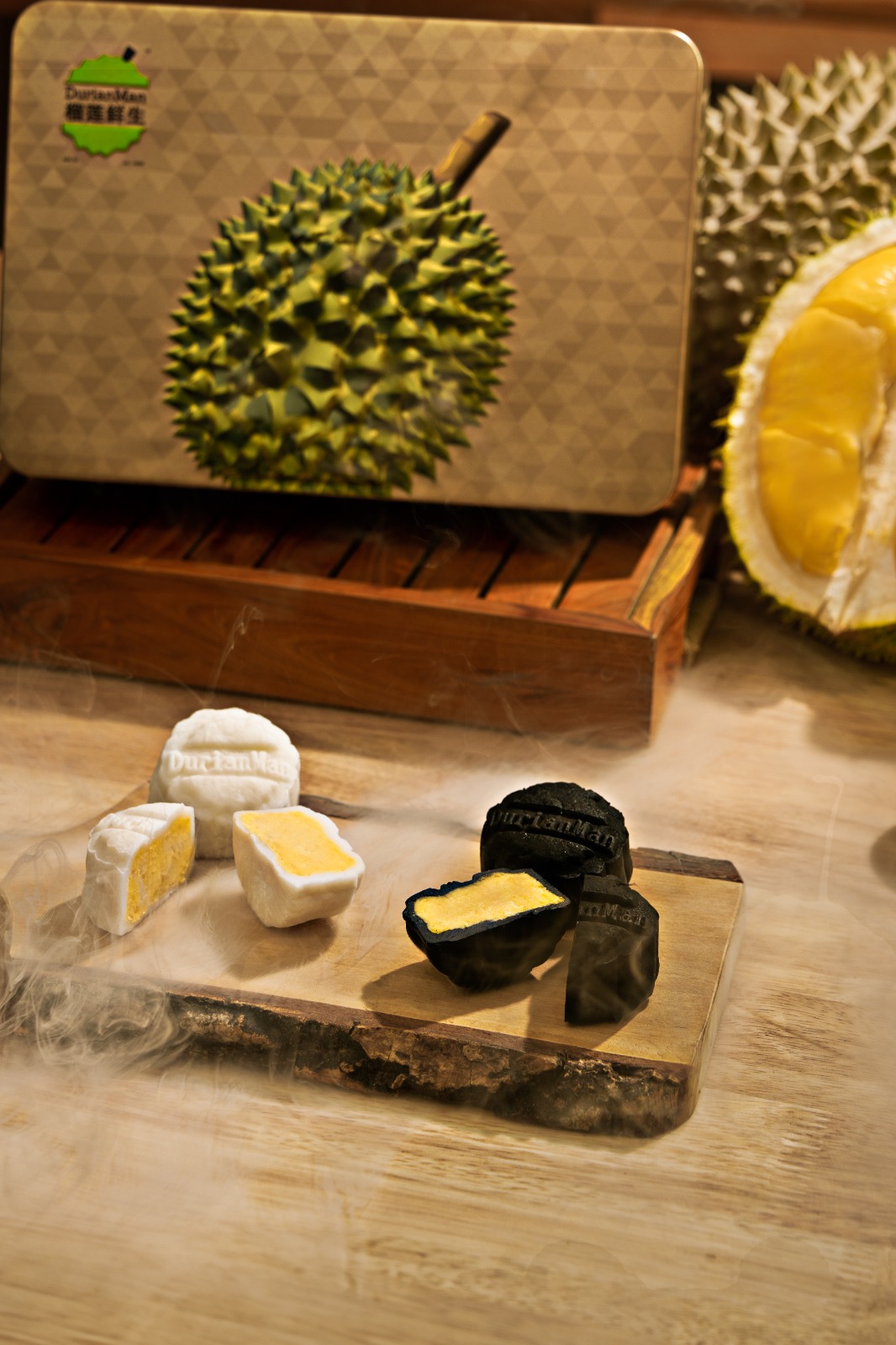 DurianMan Moon Cake Exclusive Box (Musang King 3pcs + Black Thorn 3pcs) — photo 3