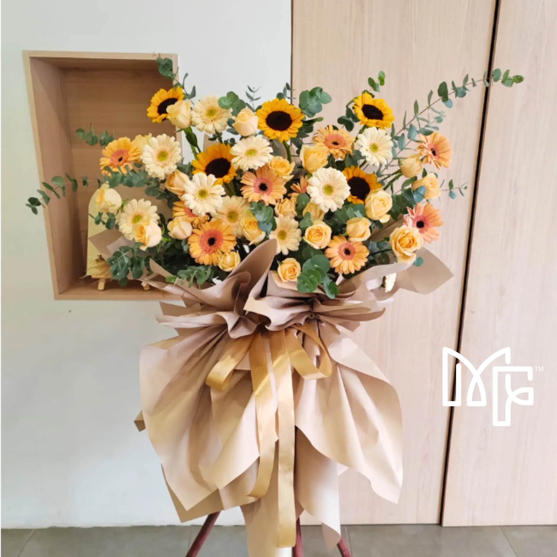 Golden Bloom Stand